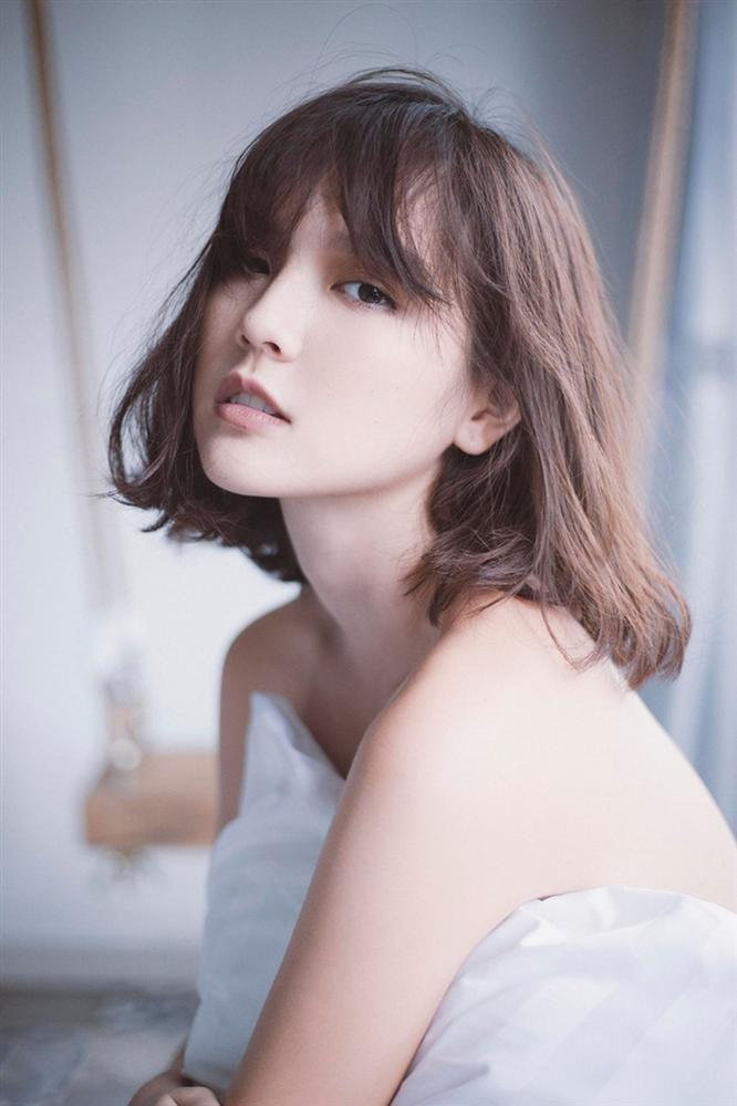 Đọ style tóc của Hải Tú và Thiều Bảo Trâm: Người để hoài tóc ngắn mong manh, người cân đẹp mọi kiểu khó nhằn-2