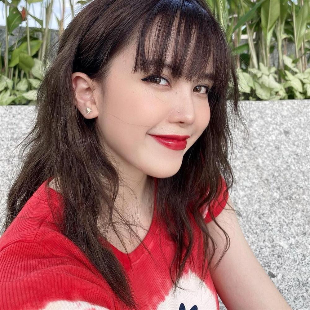 Đọ style tóc của Hải Tú và Thiều Bảo Trâm: Người để hoài tóc ngắn mong manh, người cân đẹp mọi kiểu khó nhằn-18