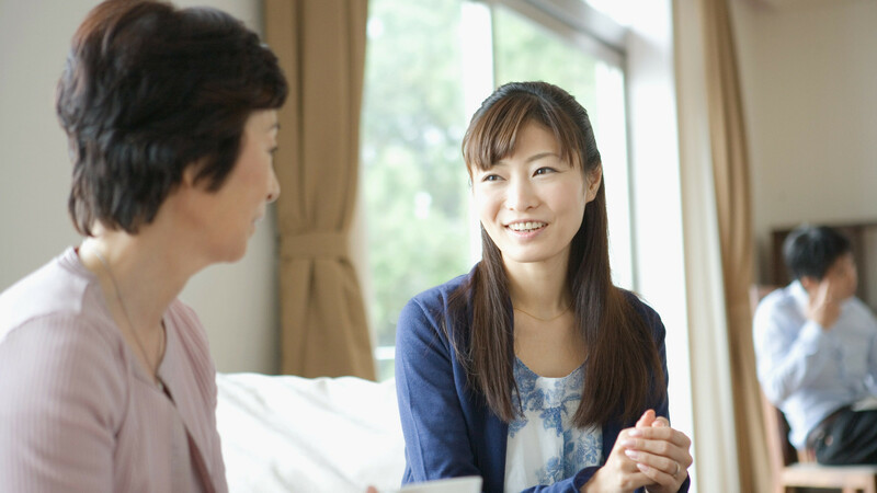 Đêm tân hôn anh trai la hét Gọi cấp cứu, cả nhà ập vào thì sững người nhìn chị dâu quằn quại trên giường-1