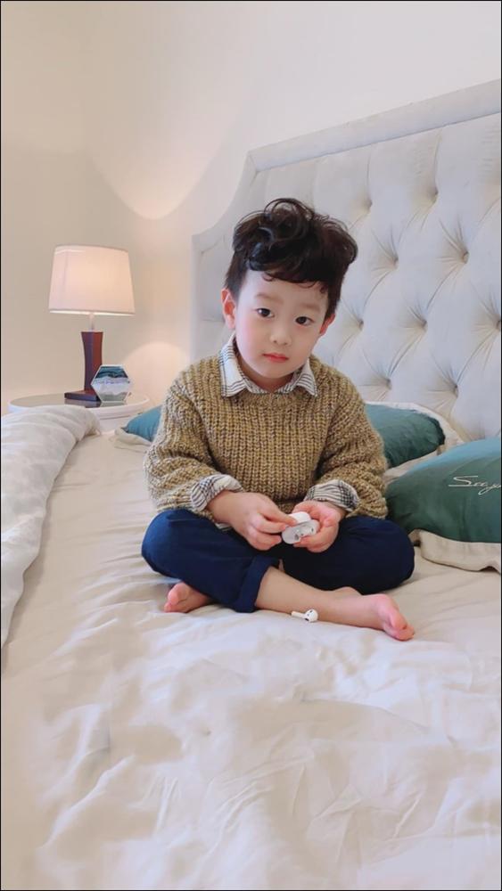 Việt Anh khoe con trai tình cảm khiến bố phát choáng, hành động của vợ cũ sau đó mới gây chú ý-1