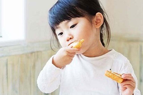 Tham gia một thử thách trên TikTok, bé gái 10 tuổi dùng dây thắt lưng tự treo cổ và tử vong sau đó-4