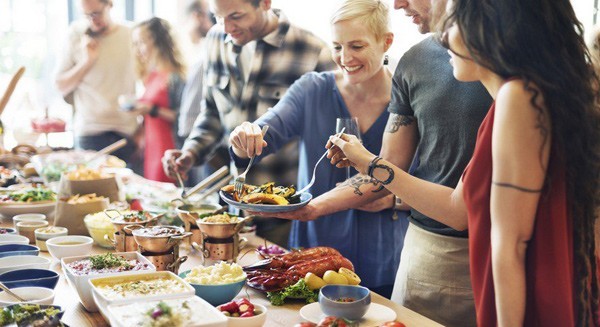 Khách ăn buffet thả ga vẫn lỗ nặng vì mắc những sai lầm không ngờ này-2