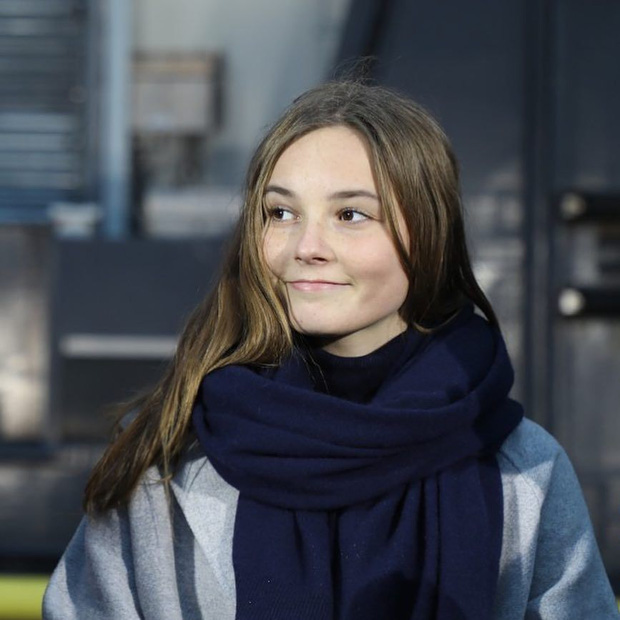 Công chúa kế vị của Na Uy vừa tròn 17 tuổi đã đốn tim với nhan sắc nổi bật, chia sẻ đến lúc lớn mới biết mình là Công chúa-6