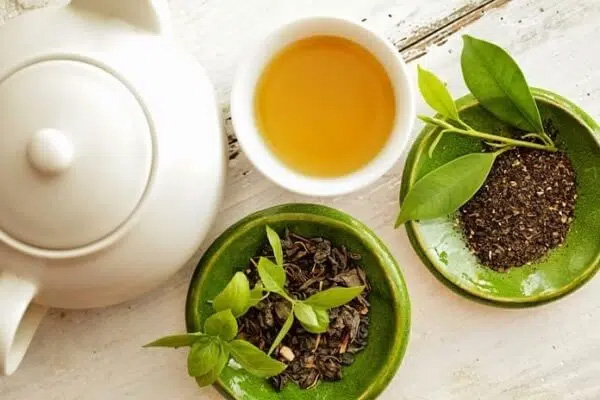 Mẹ bầu có được uống trà xanh không?-2
