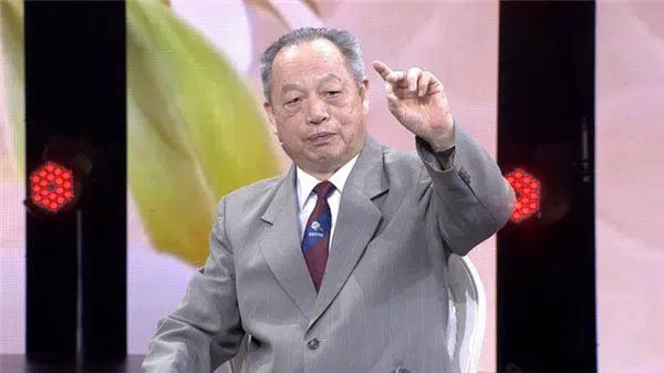 Kiên trì ăn nho khô suốt 20 năm, bác sĩ nổi tiếng Trung Quốc nhận về vô vàn những lợi ích này cho sức khỏe-1