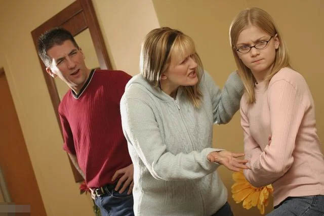 Tuổi dậy thì là thời kỳ nổi loạn: Cha mẹ cần làm gì để giúp con mình vượt qua giai đoạn này một cách suôn sẻ?-3