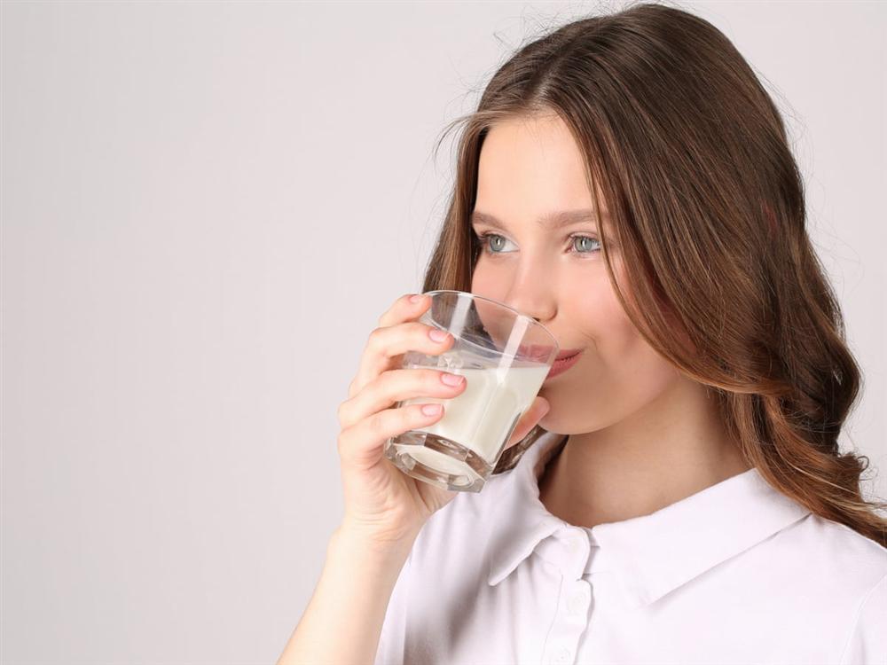 Cách cứu nguy hơi thở khi trót ăn các món nhiều hành tỏi - chị em không thể không biết!-6
