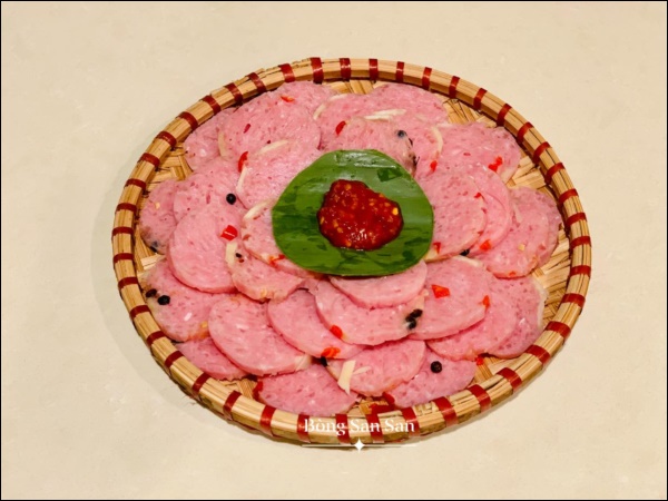 Mâm cơm Tất niên của chị đẹp San San năm đầu ở Mỹ, toàn món ngon truyền thống đậm đà hương vị quê nhà-5