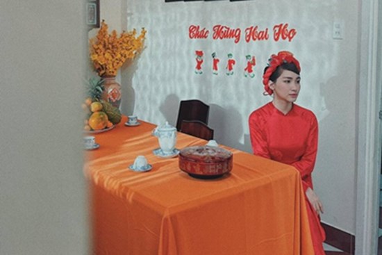 Dân mạng xôn xao hình ảnh Hoà Minzy làm cô dâu: Đã 'chốt sổ' tổ chức đám cưới với bạn trai thiếu gia?