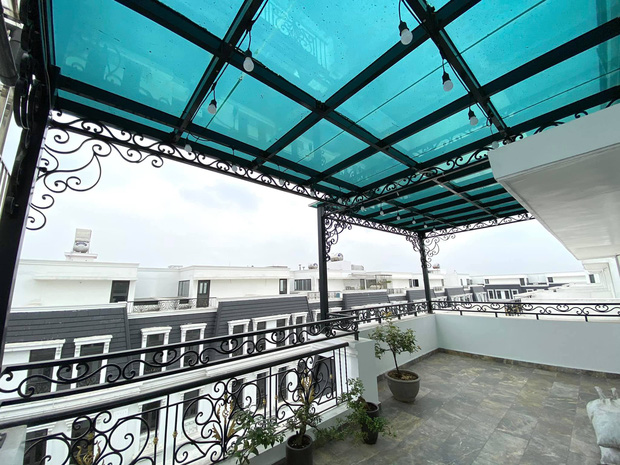 Thanh niên 23 tuổi xây nhà 5 tầng cho bố mẹ, phòng đồ hiệu cực mê, bóc giá full nội thất muốn xỉu-18