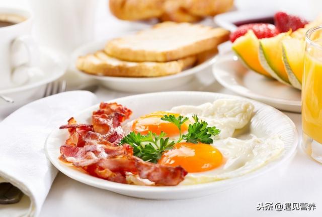3 thói quen ăn sáng làm tổn thương dạ dày nghiêm trọng nhất, hơn nữa còn ảnh hưởng đến sức khỏe, khó hấp thụ dinh dưỡng-1