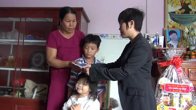 3 đứa trẻ mất cả cha lẫn mẹ dưới bánh xe container hiện sống ra sao?-3