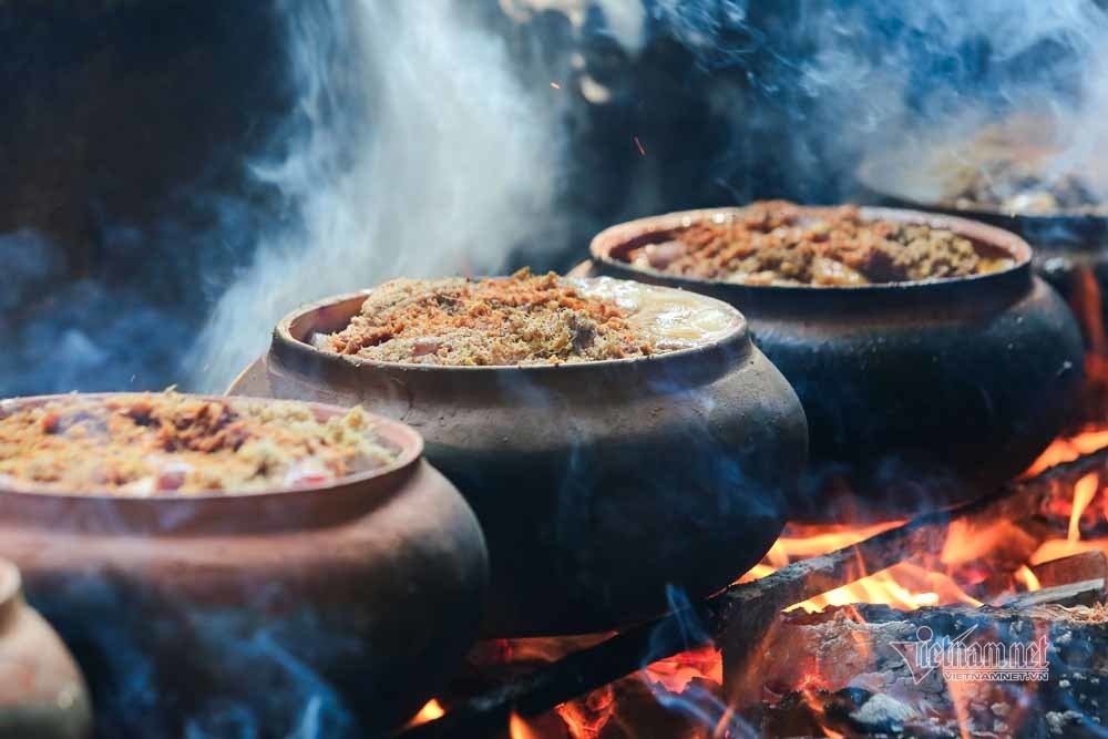 Nổi lửa suốt 15 tiếng, niêu cá 4 trong 1 đặc biệt làng Vũ Đại-2