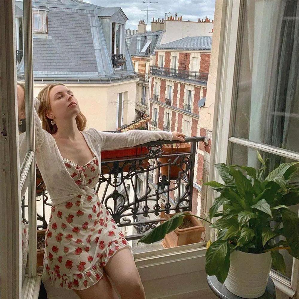 Gái Pháp không chỉ mặc đẹp mà còn chăm da cực đỉnh, học xong 4 tips của họ là làn da sẽ rạng rỡ hẳn lên-5