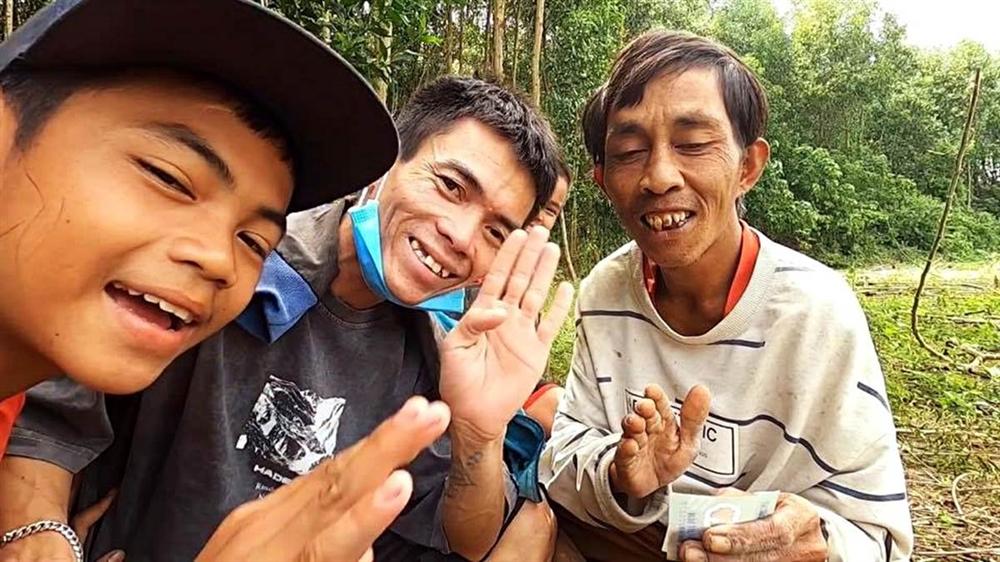 Chàng trai chăn bò Bình Định: Sự nổi tiếng giúp tôi có thu nhập bất ngờ-5