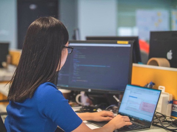Coder hay lập trình viên là nghề gì mà thu nhập cao đến mức nộp thuế tiền chục tỷ?-3