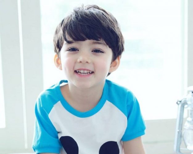 Làm tóc đẹp cho bé đón Tết chơi xuân: Xu hướng ngày càng phổ biến nhưng nguy hiểm khôn lường-4