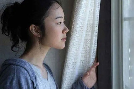 Tôi vừa nói kế hoạch ra ở riêng, mẹ chồng đã khiến cả nhà hốt hoảng phải gọi cả xe cấp cứu