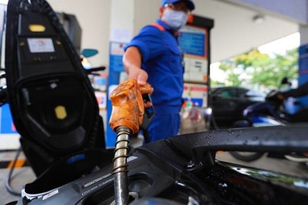 Giá xăng dầu có thể sẽ tăng mạnh vào ngày mai?-2