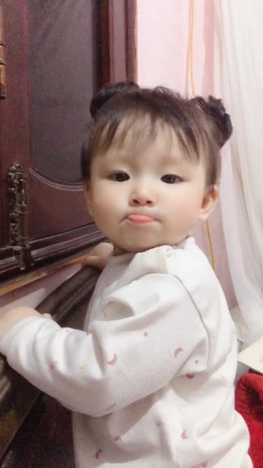 Đáng yêu những em bé sơ sinh hờn cả thế giới khiến ai xem xong cũng phải bật cười-6