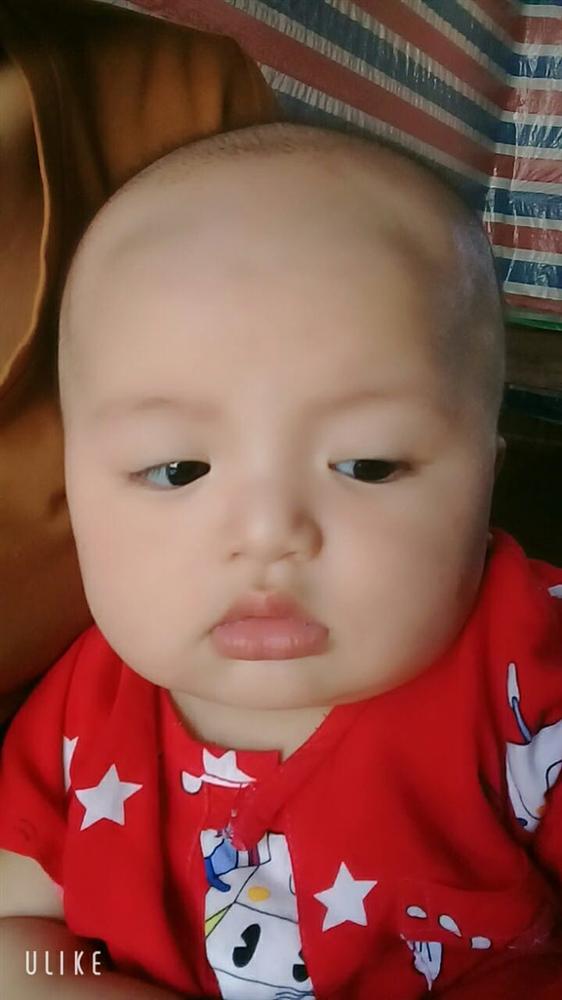 Đáng yêu những em bé sơ sinh hờn cả thế giới khiến ai xem xong cũng phải bật cười-11