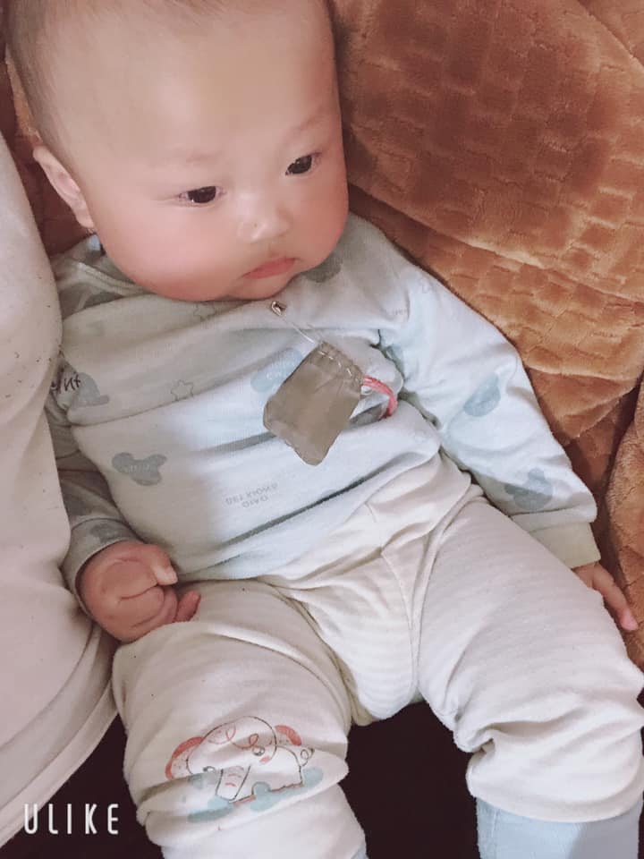 Đáng yêu những em bé sơ sinh hờn cả thế giới khiến ai xem xong cũng phải bật cười-16