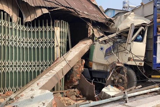 Tài xế gây ra vụ tai nạn kinh hoàng ở Biên Hòa, người và xe nằm la liệt khai gì?