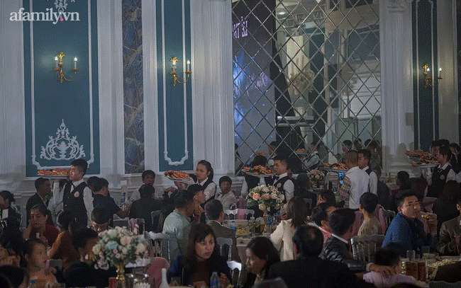 Đám cưới tiền tỷ ở Bắc Ninh: Dàn xe rước dâu gần 300 chiếc ô tô toàn Maybach, Lexus sang xịn song khoảnh khắc cô dâu lộ diện mới chất-7