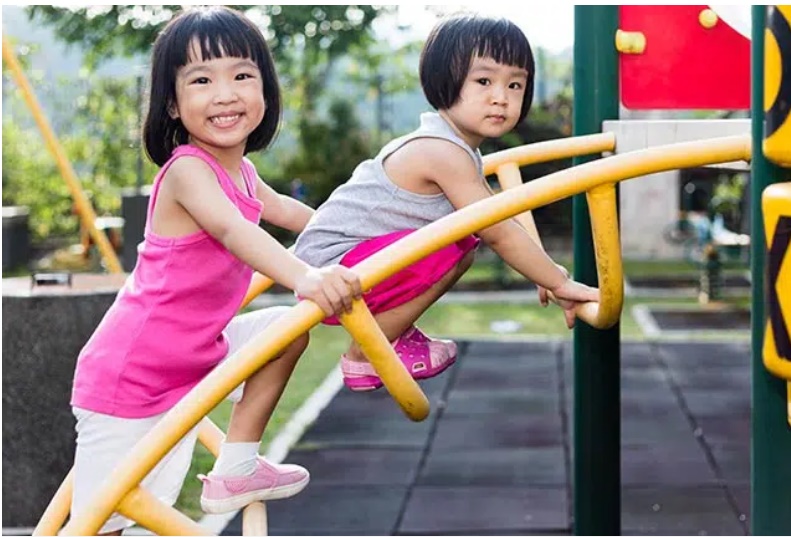 Cô bé 6 tuổi cao 1m15 rồi dậm chân tại chỗ, thủ phạm do chính thói quen của mẹ đã hại con-3