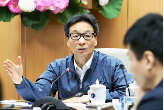 Bộ Y tế công bố 2 ca nhiễm Covid-19 trong cộng đồng, họp khẩn trong đêm