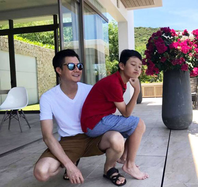 Con trai Quang Dũng và Jennifer Phạm trổ mã ấn tượng ở tuổi 13, nhìn cách nuôi con của cặp nghệ sĩ ai cũng khen ngợi-9