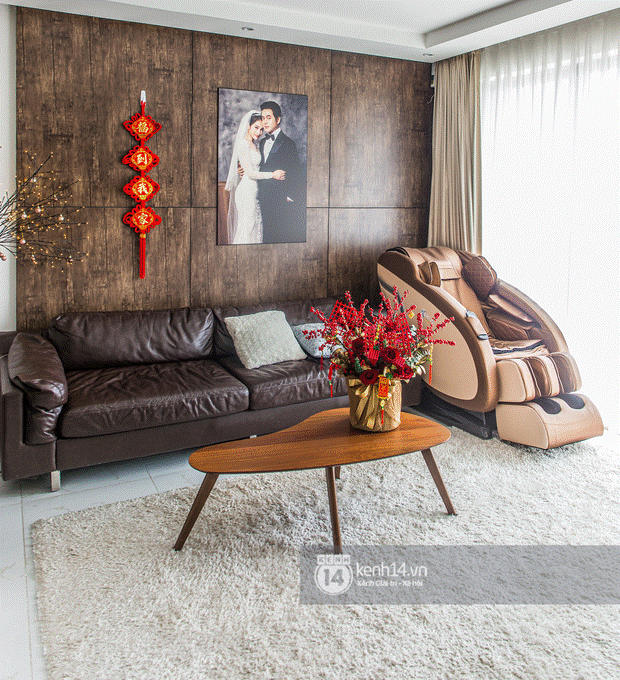 Nhà của Dương Khắc Linh - Sara Lưu: Phòng khách trưng hoa bắt mắt, gian bếp đắt đỏ chiếm gần một nửa giá mua nhà-2