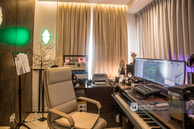 Nhà của Dương Khắc Linh - Sara Lưu: Phòng khách trưng hoa bắt mắt, gian bếp đắt đỏ chiếm gần một nửa giá mua nhà-21