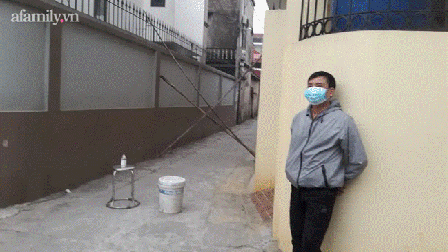 Hà Nội lập chốt chặn, cách ly nhà riêng của bác sĩ trở về từ Vân Đồn - Quảng Ninh-2