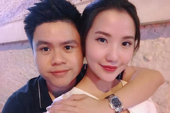 Đám cưới của thiếu gia Saigon Square sẽ được livestream cho bà con vì COVID-19 không về nước được