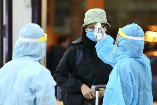 Chuyên gia truyền nhiễm nhận định: 2 ca mắc Covid-19 mới trong cộng đồng phức tạp và rất nguy hiểm