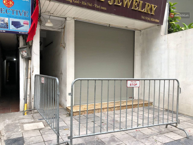 Hà Nội phong toả, chốt chặn một căn nhà ở phố Hàng Gai liên quan ca nghi nhiễm Covid-19-2