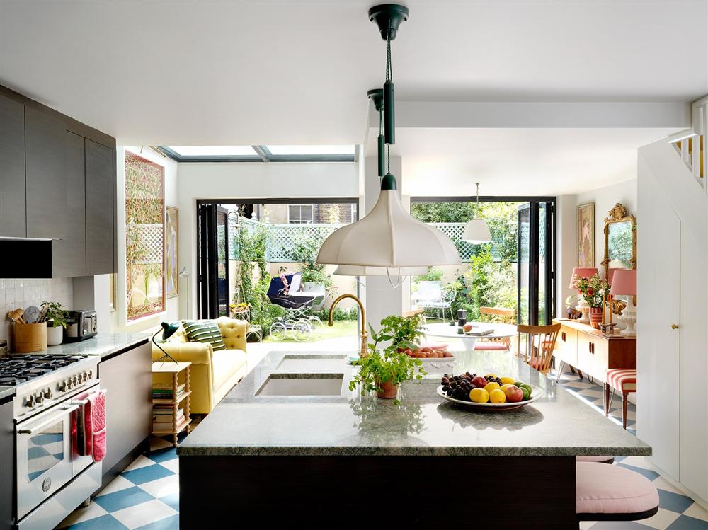 Nhà phố có không gian sống 3 trong 1 cực ấn tượng với decor màu ngập tràn sắc xuân-4