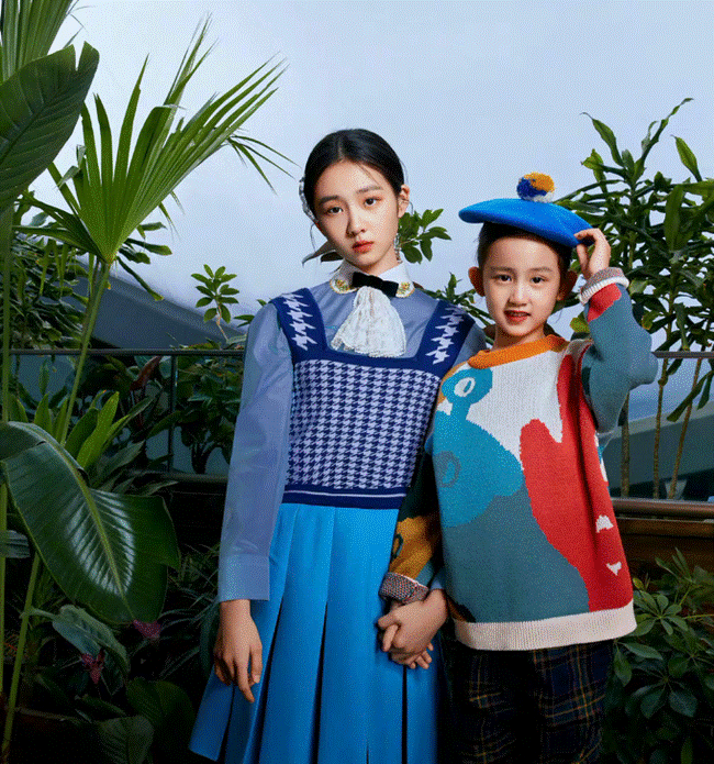 Vì một bức ảnh với góc ngồi không thể chấp nhận được của con gái đăng trên tạp chí, ông bố soái ca bị chỉ trích quá nuông chiều làm hư con-6