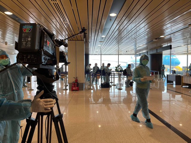 VTV lên tiếng trước thông tin Ê-kip phóng viên thời sự tiếp xúc với bệnh nhân Covid-19 ở Quảng Ninh-2