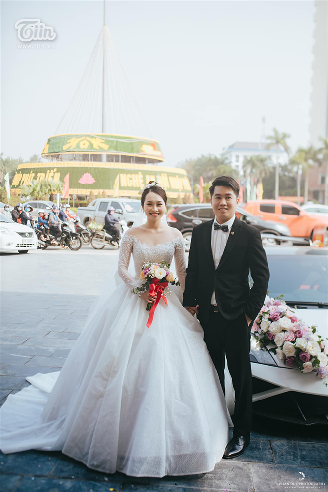 Choáng ngợp với đám cưới của Á khôi Đại học Kinh tế Quốc dân: Chú rể lái siêu xe Lamborghini 19 tỷ rước dâu-8