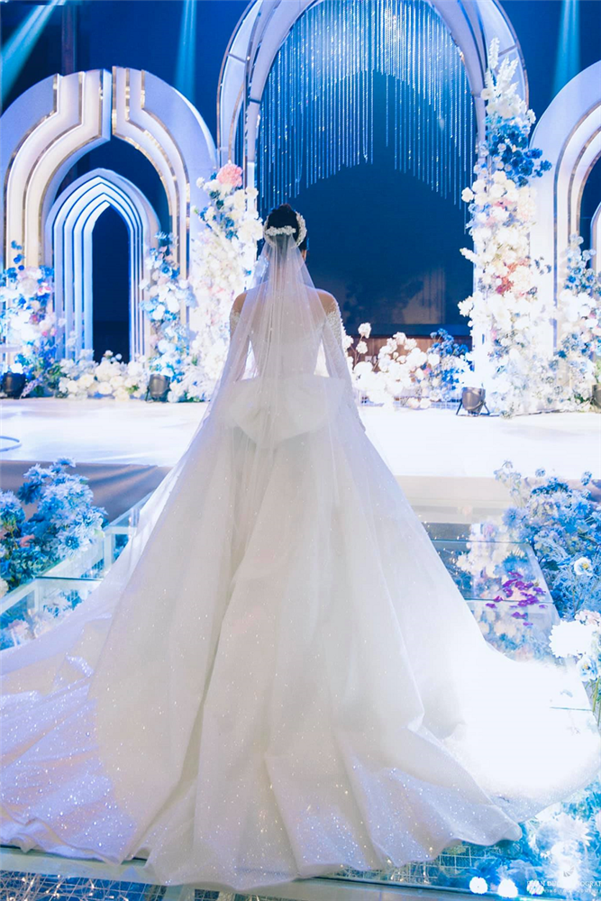 Choáng ngợp với đám cưới của Á khôi Đại học Kinh tế Quốc dân: Chú rể lái siêu xe Lamborghini 19 tỷ rước dâu-21