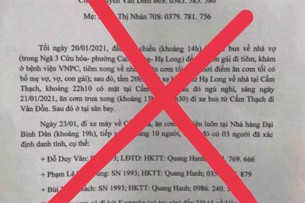 Mẹ rưng rưng nước mắt đem đồ dùng đến tiếp tế, dặn dò con gái qua hàng rào khu cách ly ở Hải Dương-18