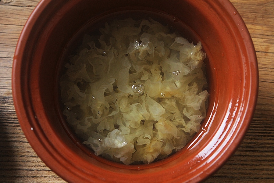 Nấu món chè này vô cùng dễ mà ăn thường xuyên thì da sáng căng mịn đến ngỡ ngàng-2