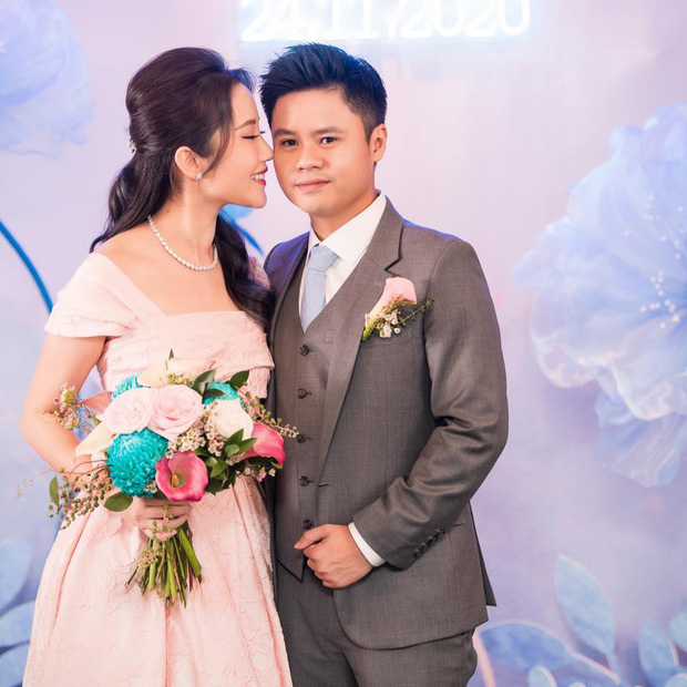 Rolls-Royce, McLaren, Maybach và dàn siêu xe của Phan Thành đồng loạt dán chữ hỷ chuẩn bị rước dâu-1