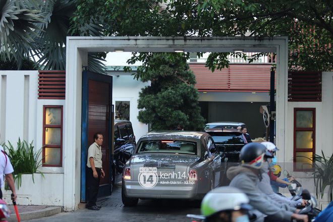 Rolls-Royce, McLaren, Maybach và dàn siêu xe của Phan Thành đồng loạt dán chữ hỷ chuẩn bị rước dâu-5