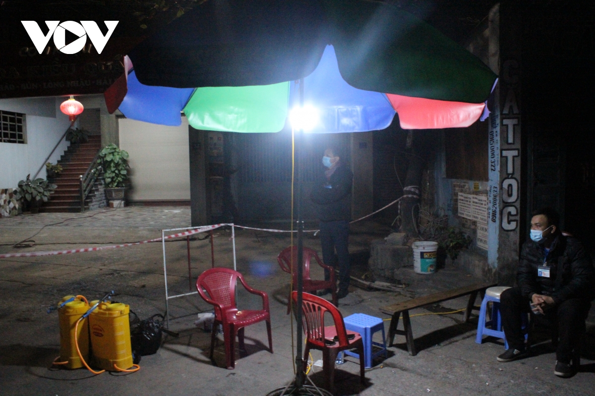 Ảnh: Những chốt phòng dịch trong đêm ở Quảng Ninh-2