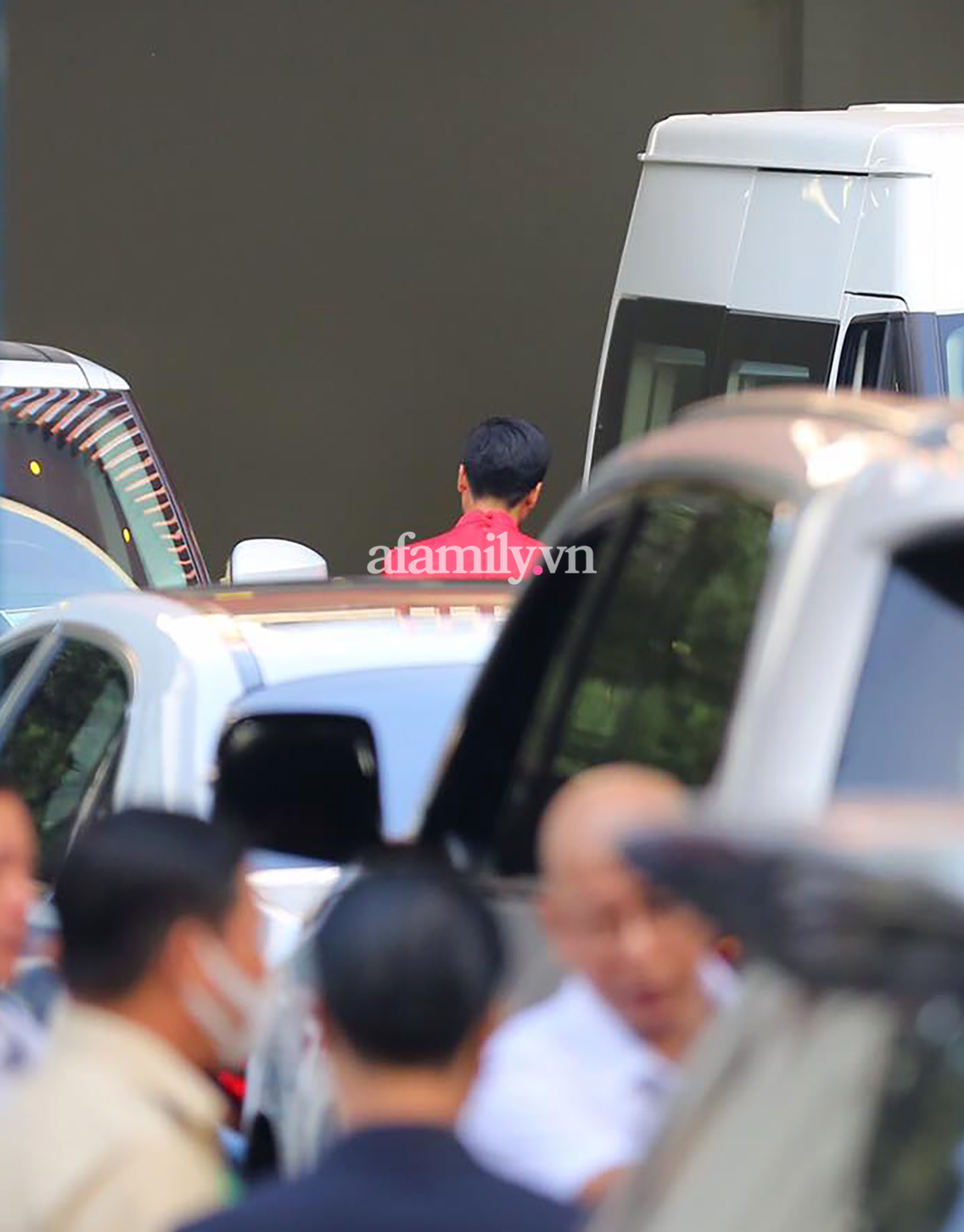 Trực tiếp đám cưới Phan Thành - Primmy Trương: Cô dâu chiếm spotlight với áo dài đỏ, nhẫn kim cương to đùng trên tay nhìn là nể ngay-14