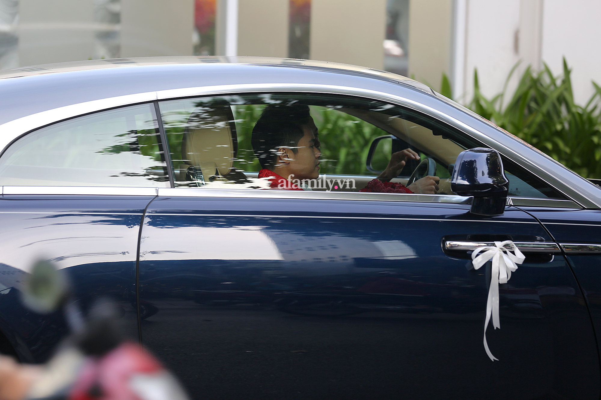 Trực tiếp đám cưới Phan Thành - Primmy Trương: Cô dâu chiếm spotlight với áo dài đỏ, nhẫn kim cương to đùng trên tay nhìn là nể ngay-17