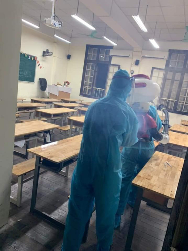 THPT Phan Đình Phùng Hà Nội cho toàn bộ trường nghỉ học vì 3 học sinh F1, F2-4